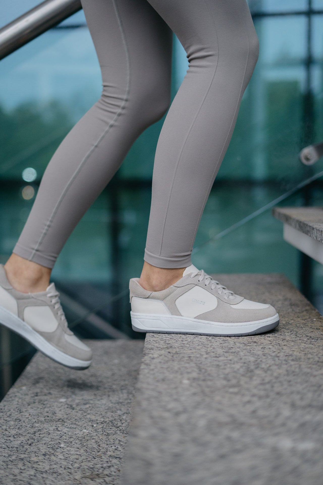 Chase Sneakers One White Gray